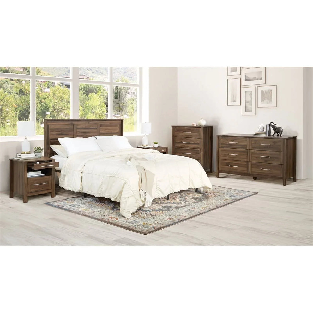 Stonebrook Classic Walnut Set Bedroom Finish in 5 Piece Deluxe Wood Queen/Full