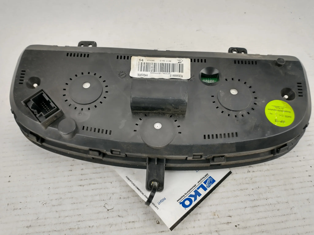 OEM Cluster 09 08 Pre-Owned Head Saturn Speedometer (Good) VUE