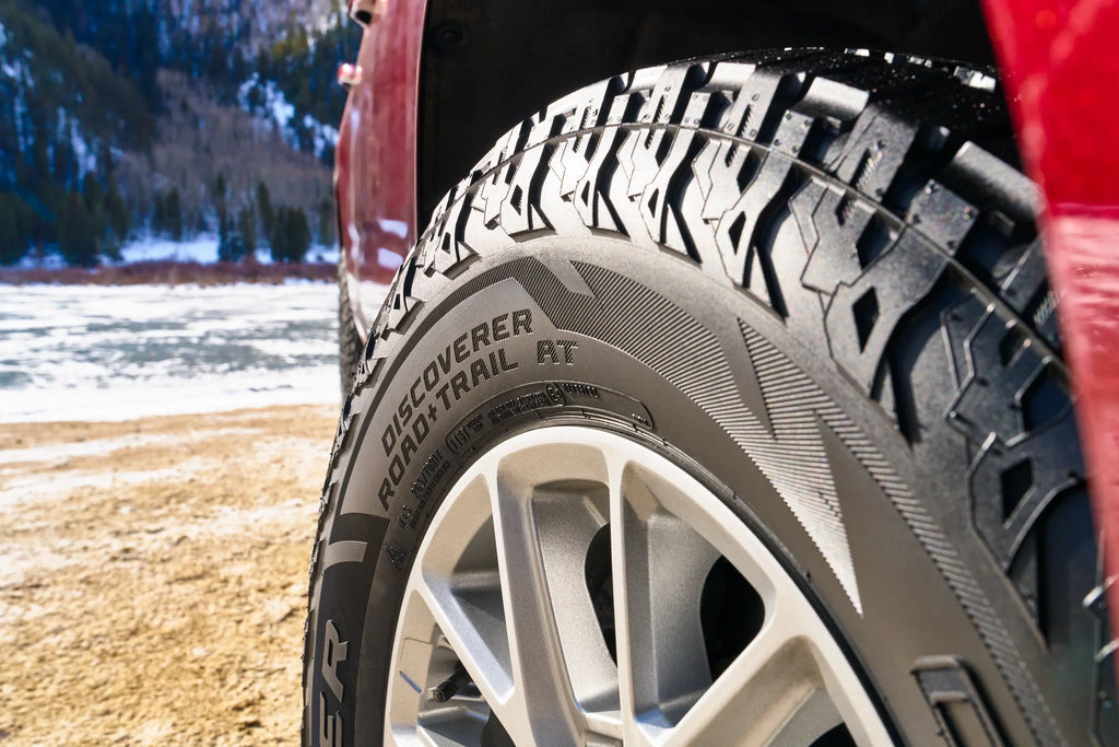 225/70R15 All-Terrain 100T Road+Trail Tire AT Cooper Discoverer