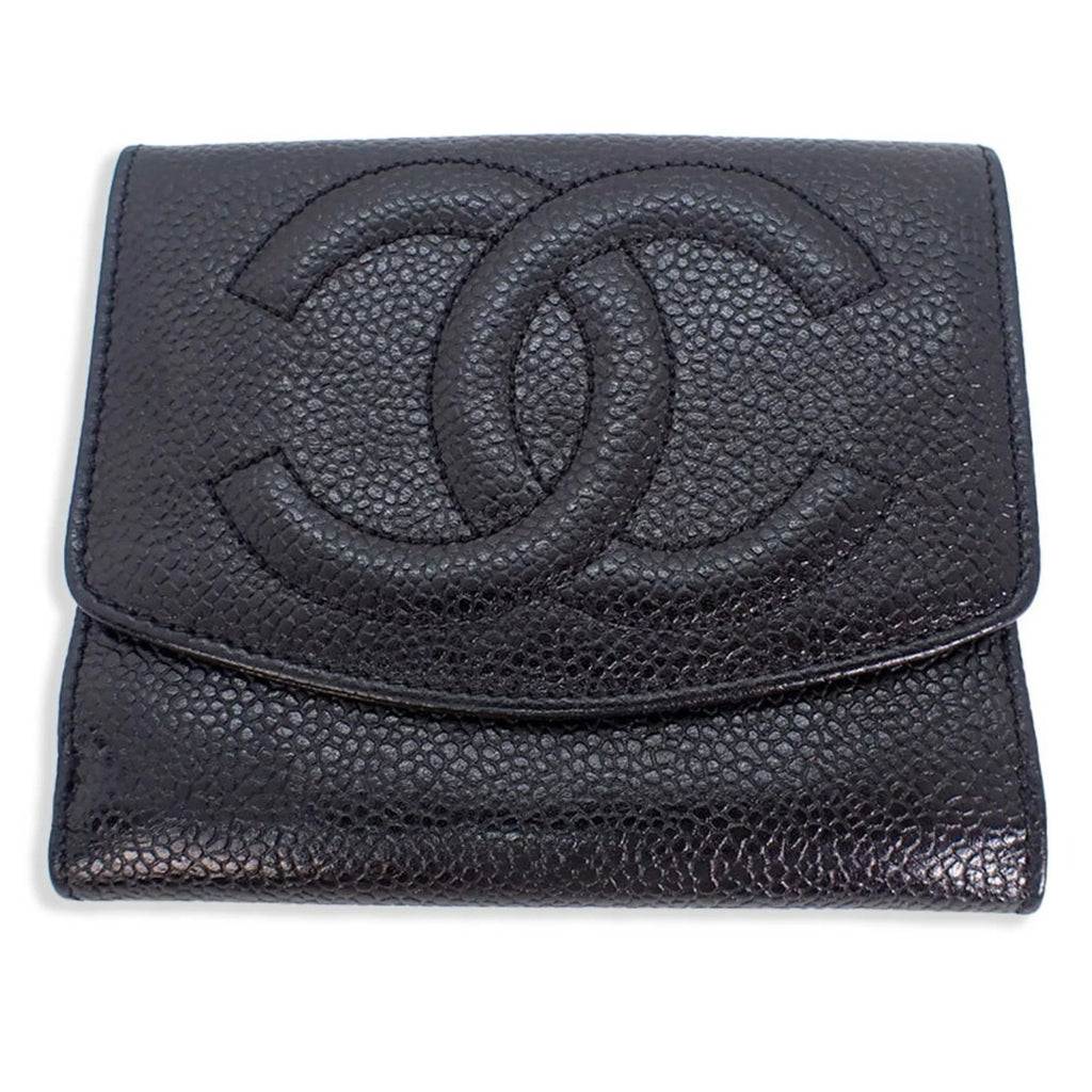 Pre-Owned trifold caviar skin (Good) black wallet