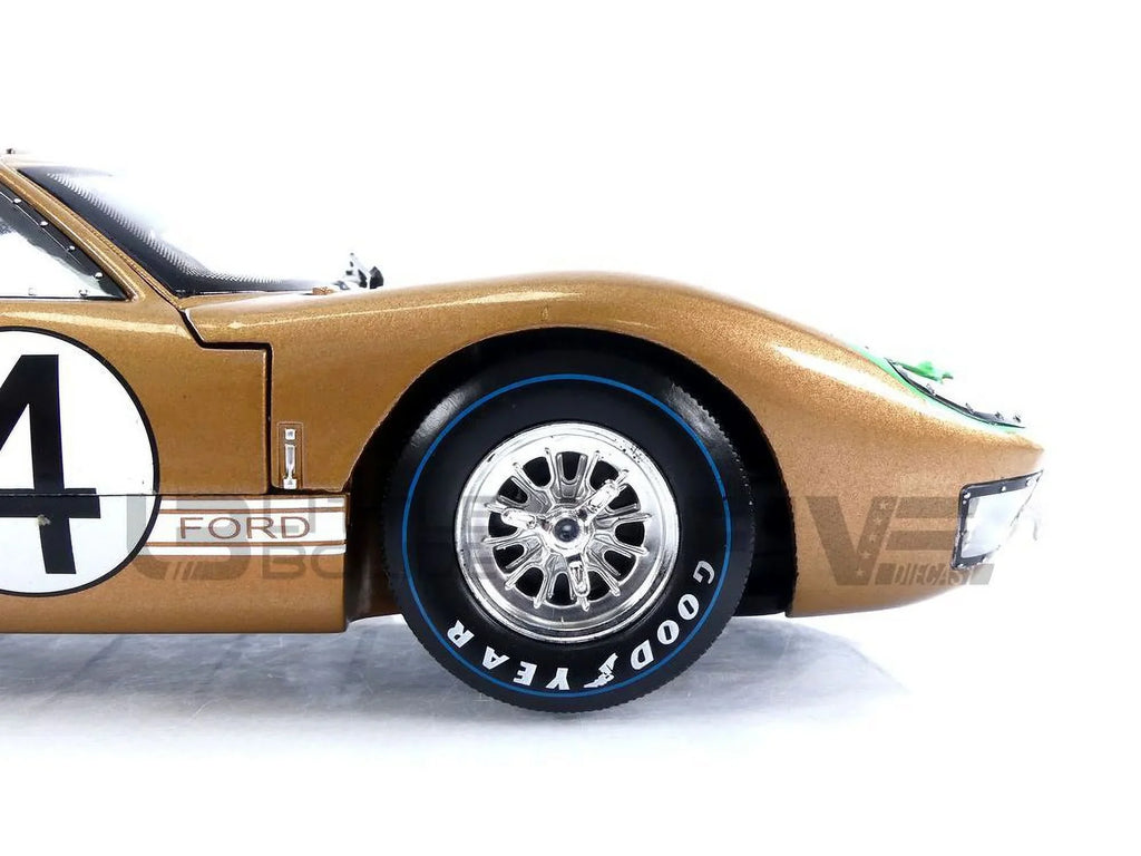 1966 Model 1-18 Gold 2 Shelby Collectibles Car GT-40 Diecast No.4 SC414 MK