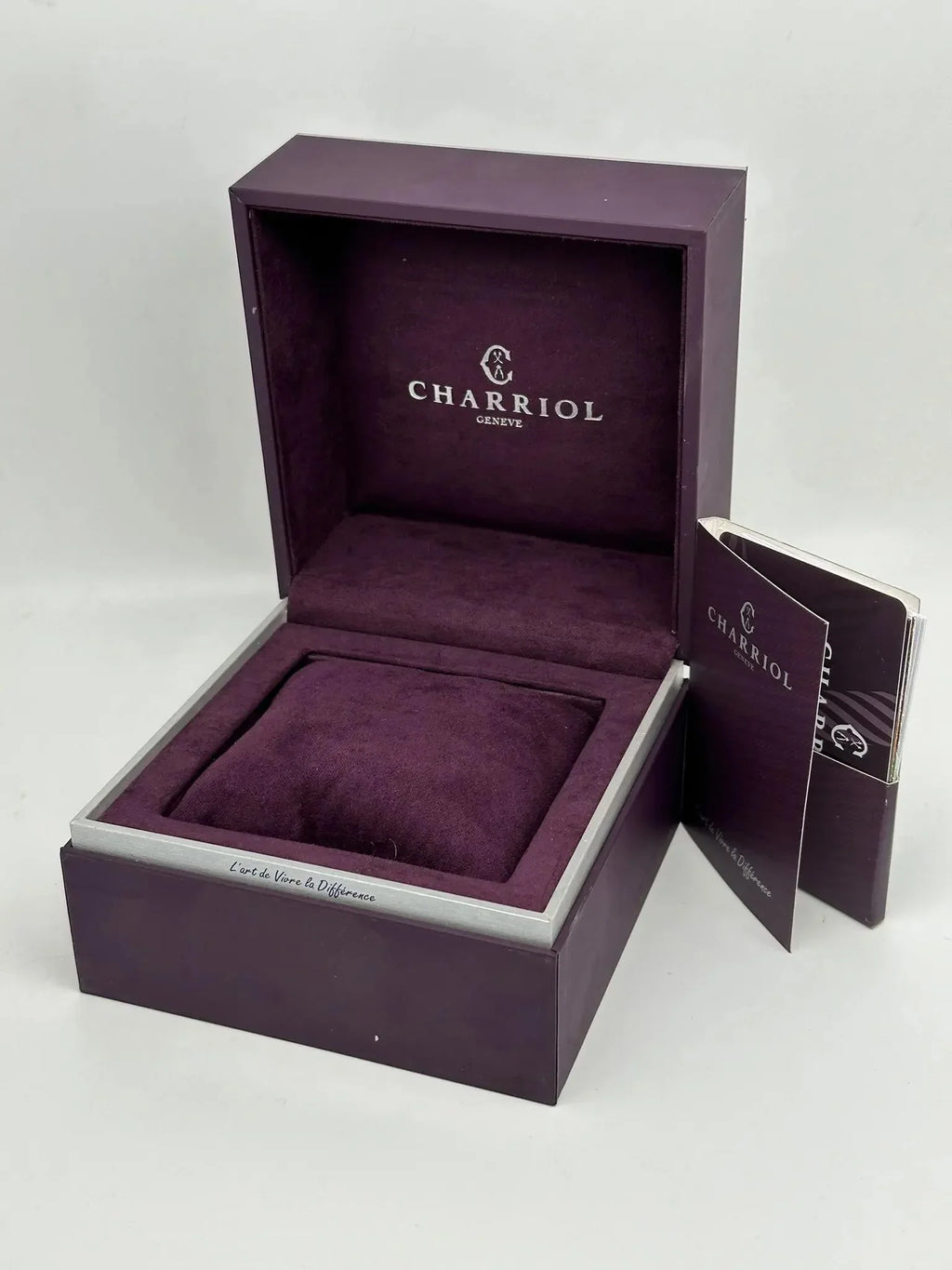 Steel ST30YD.560.009 Ladies Charriol Diamonds MOP Watch Quartz St New Tropez