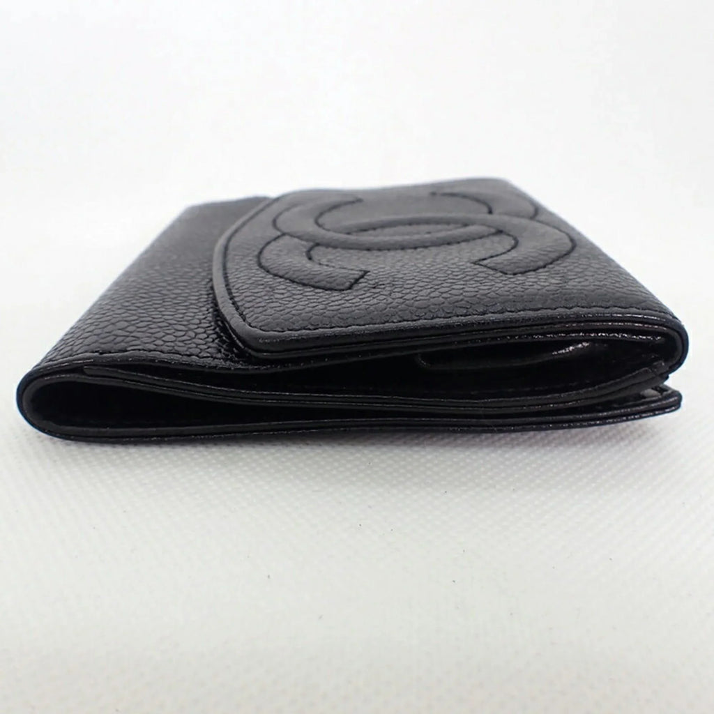 Pre-Owned trifold caviar skin (Good) black wallet