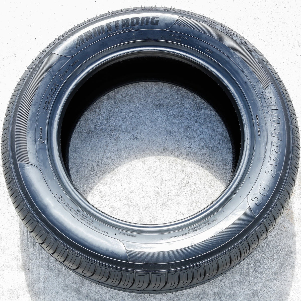 300 215/65R17 Chrysler Mustang A/S Tire 99V Armstrong 2005-07 2011-14 Season Base, Fits: All PC Blu-Trac Touring